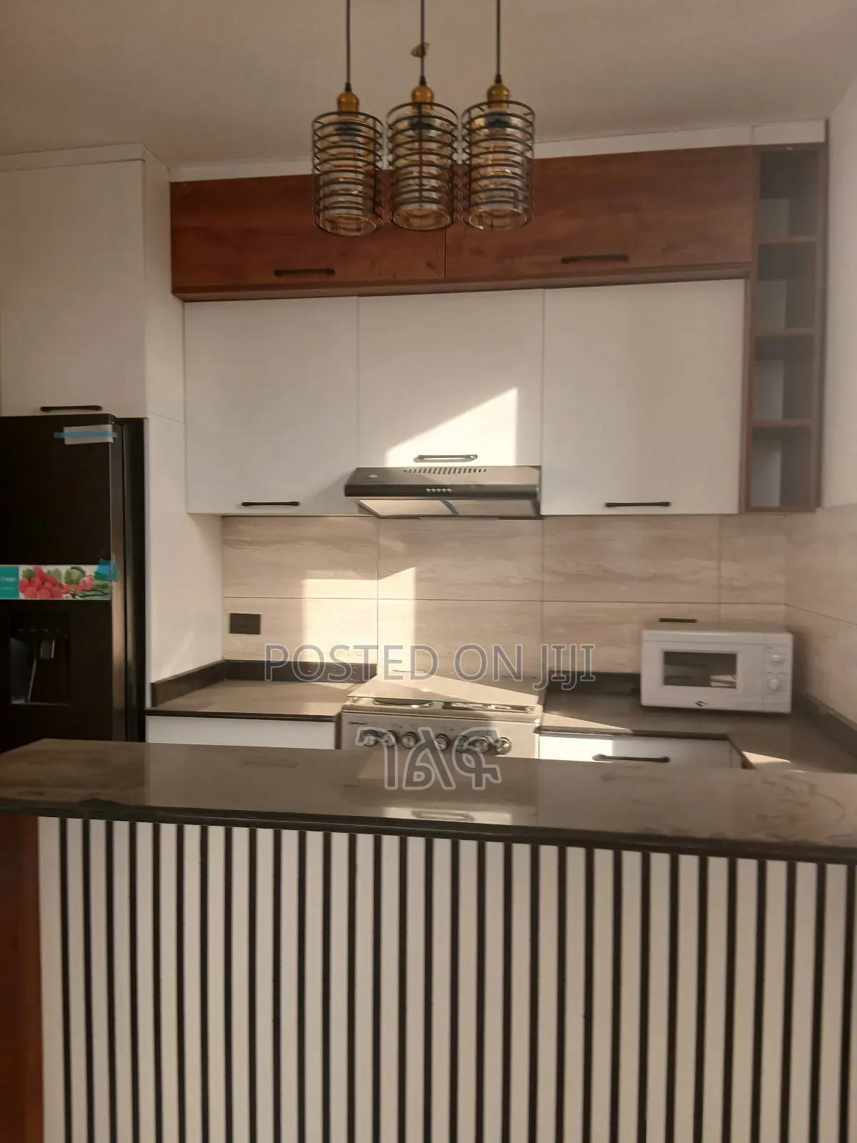 3bdrm Apartment in Bole : አለም ሲኒማ  ጀርባ for sale