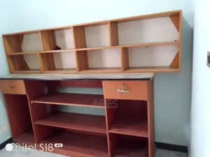 የጁስ ቤት መደርደሪያ