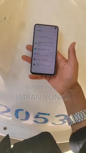 Samsung Galaxy S10e 128 GB White
