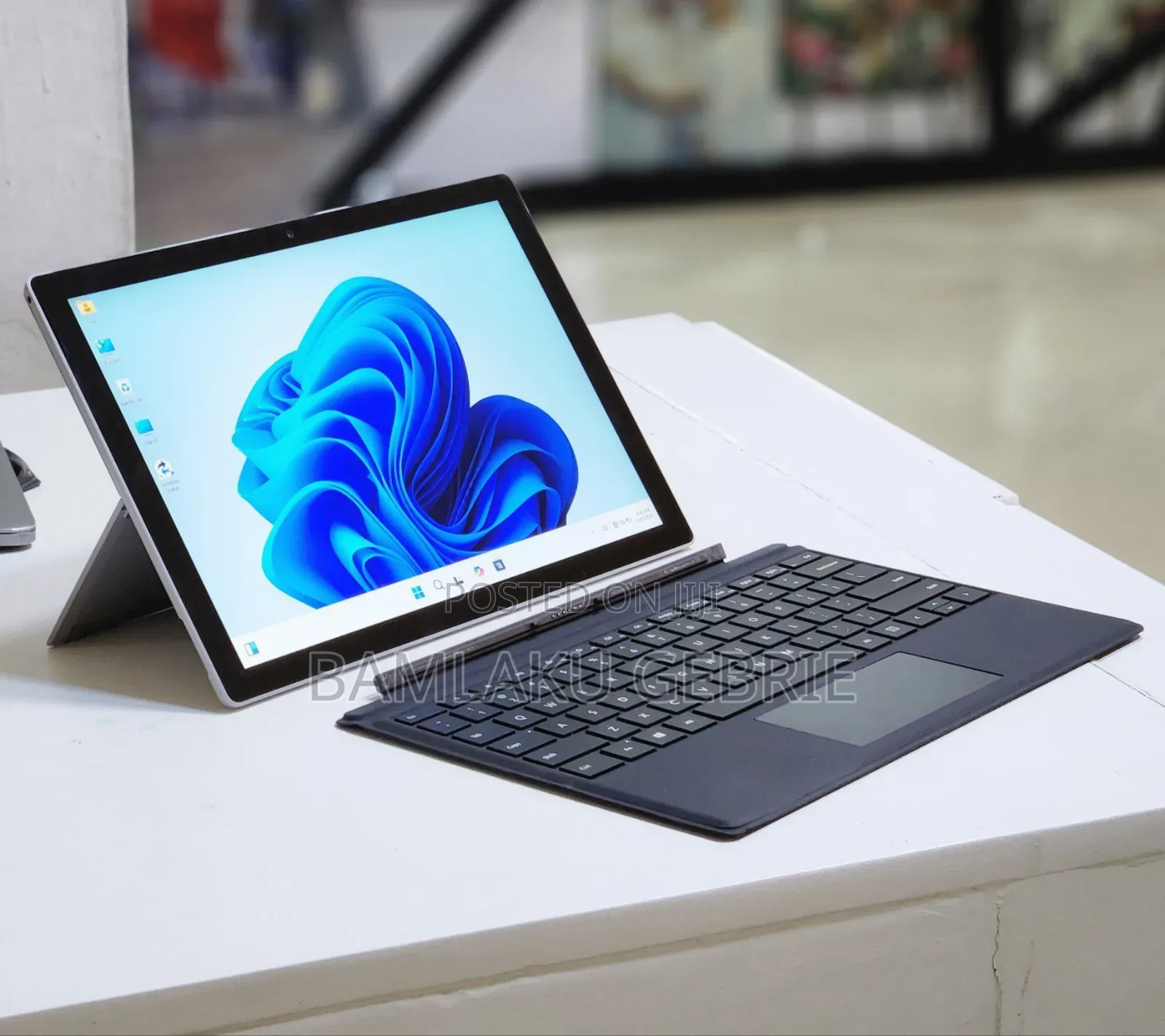 New Laptop Microsoft Surface Pro 7 16GB Intel Core I7 SSD 512GB