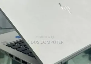 New Laptop HP EliteBook 830 G8 16GB Intel Core I7 SSD 512GB