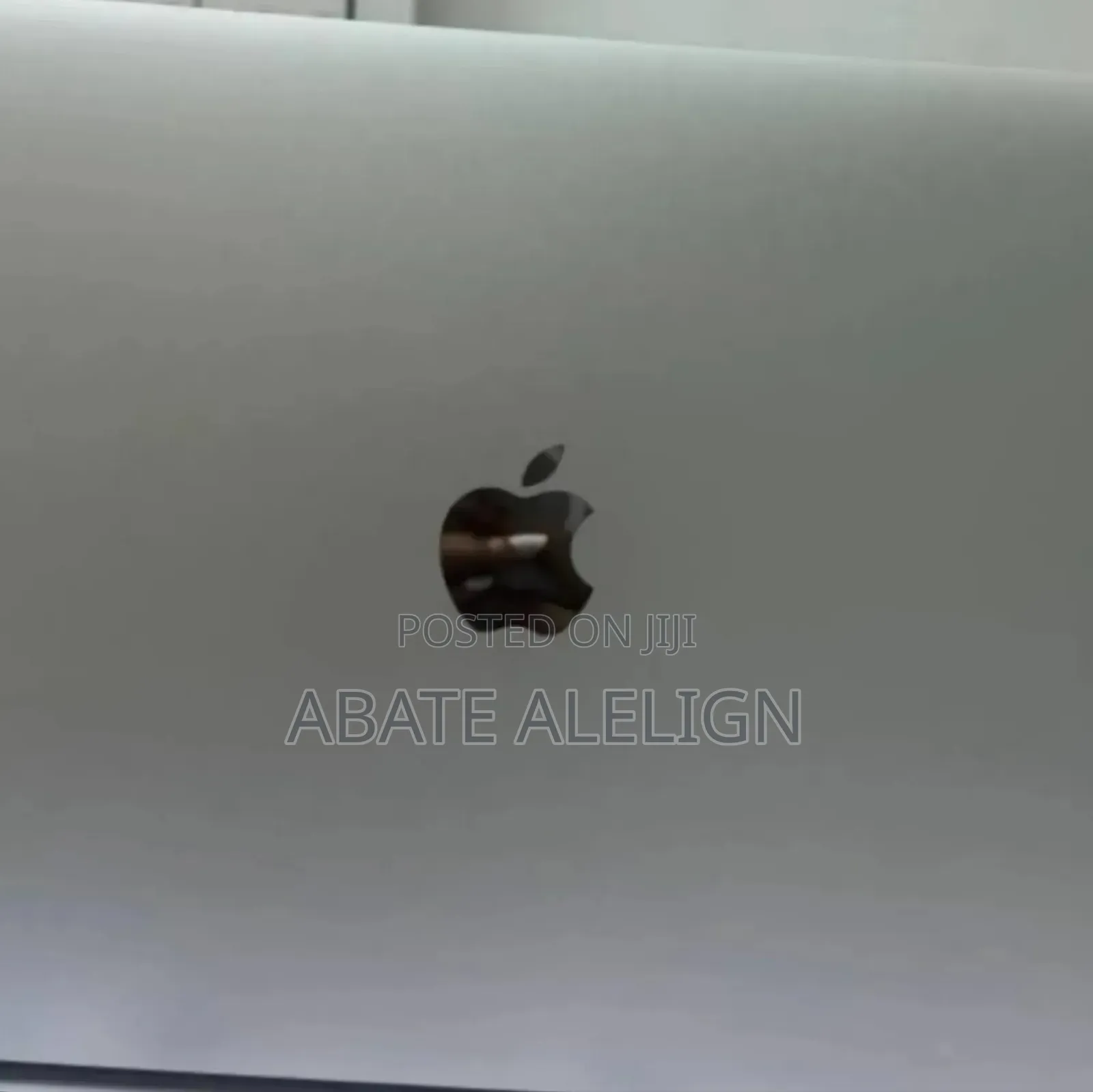 New Laptop Apple MacBook Pro 2017 8GB Intel Core i5 SSD 128GB