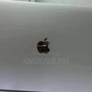 New Laptop Apple MacBook Pro 2017 8GB Intel Core i5 SSD 128GB