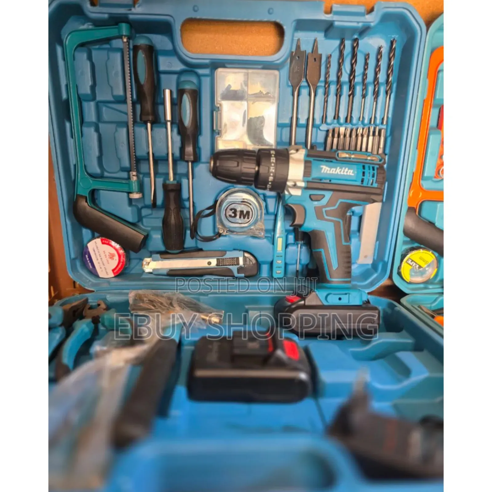 Heavy-Duty Makita Cordless Drill Kit for Drilling and Fastening