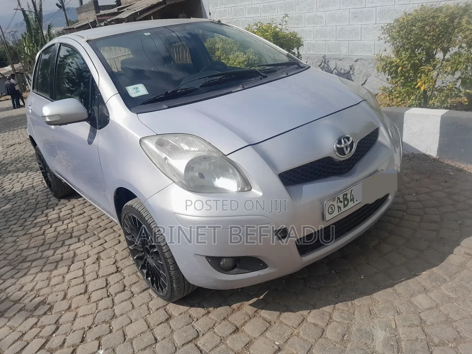 Toyota Vitz 1.0 FWD 5dr 2010 Purple