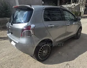 Toyota Yaris 2007 Gray