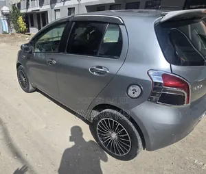 Toyota Yaris 2007 Gray