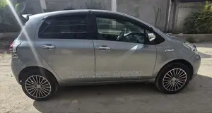 Toyota Yaris 2007 Gray