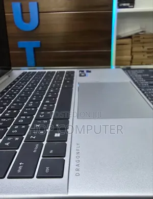 New Laptop HP Elite Dragonfly G4 16GB Intel Core I7 SSD 512GB
