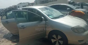 Toyota Corolla 2003 Silver