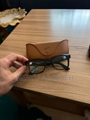 Ray-Ban Meta Smart Glasse