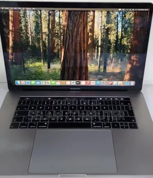Photo - New Laptop Apple MacBook Pro 2019 32GB Intel Core i9 SSD 2T