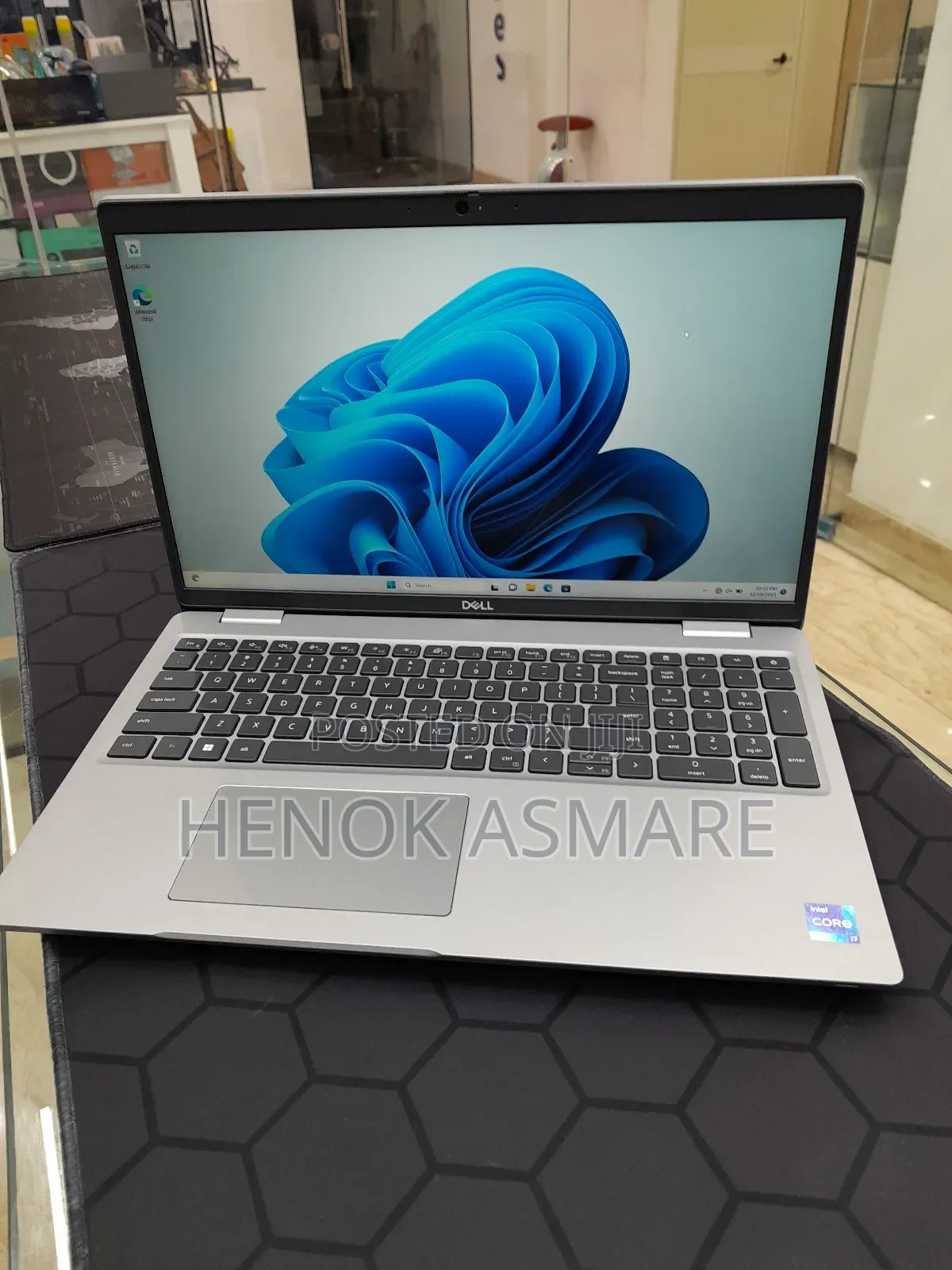 New Laptop Dell Precision 3570 16GB Intel Core I7 SSD 512GB