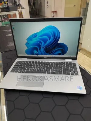 New Laptop Dell Precision 3570 16GB Intel Core I7 SSD 512GB