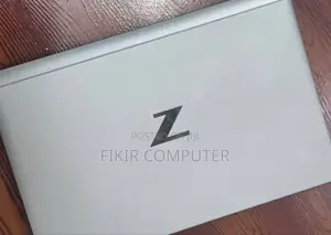 New Laptop HP ZBook Firefly G8 16GB Intel Core I5 SSD 512GB