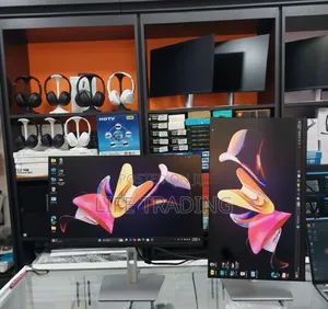 Photo - Dell 24" Full Hd Frameless Monitor