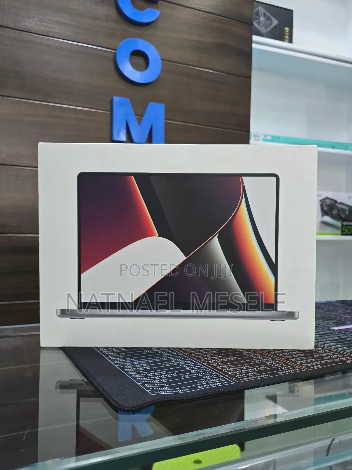 New Laptop Apple MacBook Pro M1 32GB Apple M1 Max SSD 1T