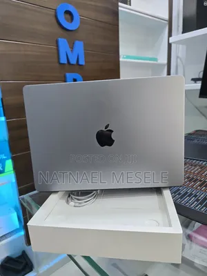 New Laptop Apple MacBook Pro M1 32GB Apple M1 Max SSD 1T