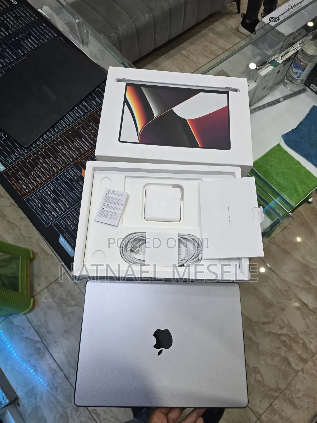 New Laptop Apple MacBook Pro M1 32GB Apple M1 Max SSD 1T