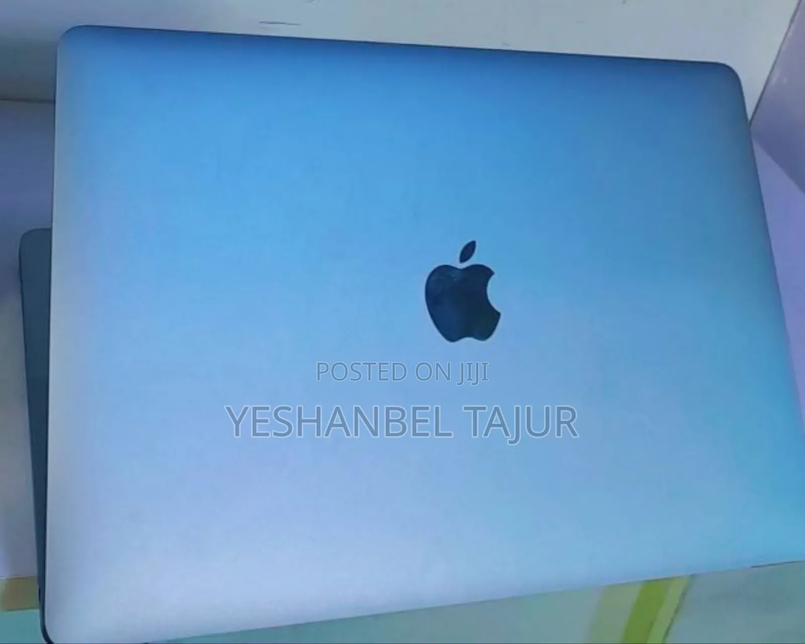New Laptop Apple MacBook Air 2020 M1 8GB Apple M1 SSD 256GB