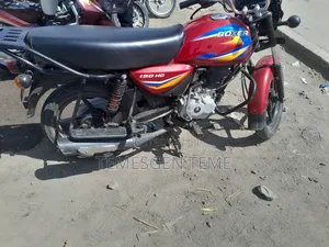 Photo - New Bajaj Boxer 150 UG 2021 Red
