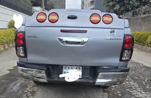 Toyota Hilux 2017 Silver