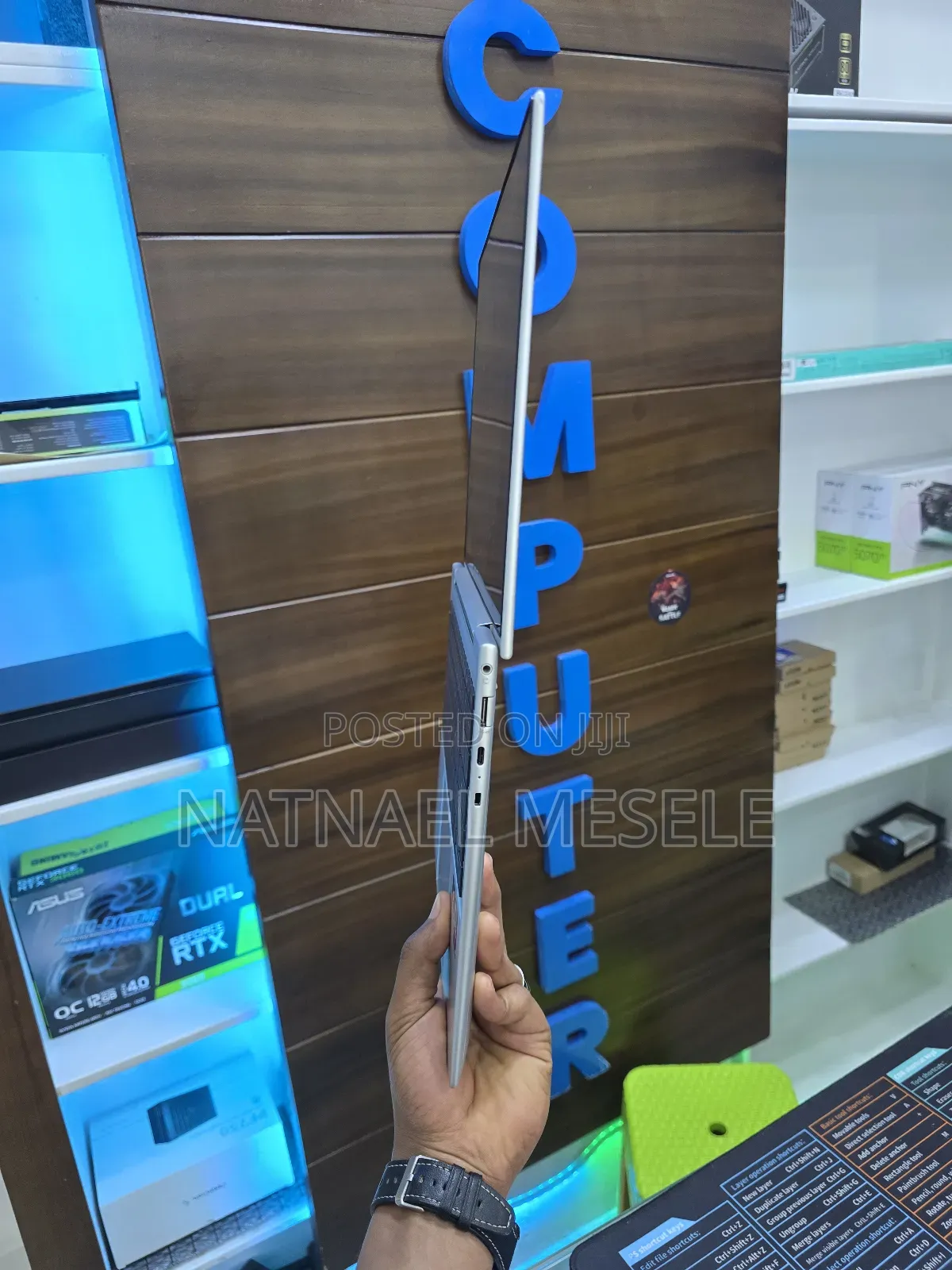 New Laptop HP Dragonfly G1 16GB Intel Core I7 SSD 512GB