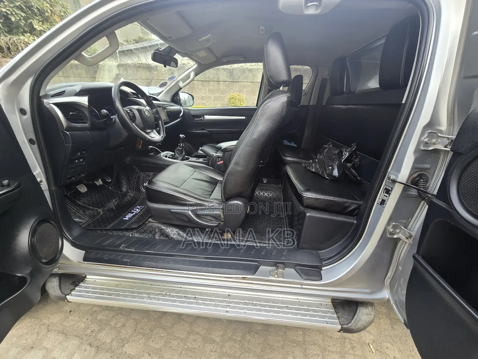 Toyota Hilux 2017 Silver