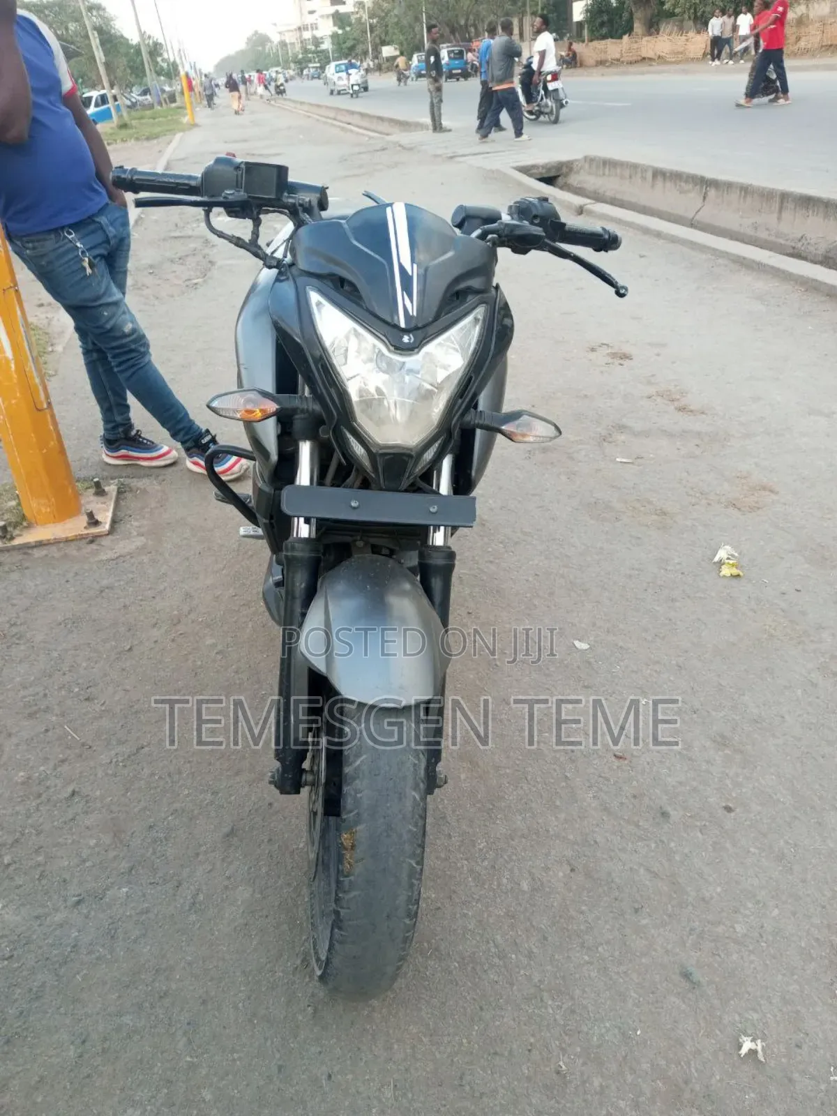 New Bajaj Pulsar RS200 2018 Black