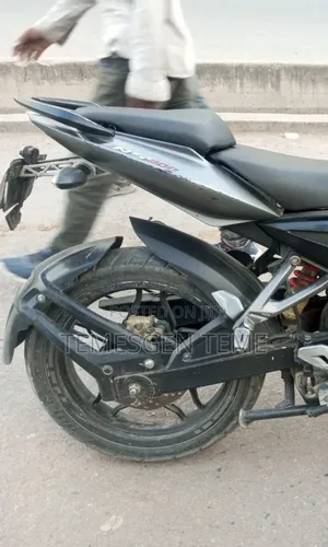 New Bajaj Pulsar RS200 2018 Black