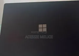 New Laptop Microsoft Surface 16GB Intel Core i7 SSD 256GB