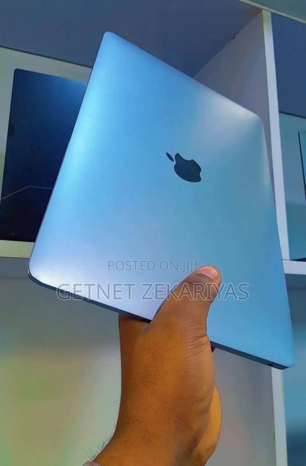 New Laptop Apple MacBook Air 8GB Apple M1 SSD 256GB