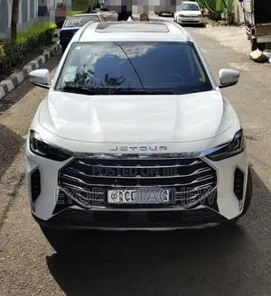 Photo - Jetour X70 Plus 2022 White