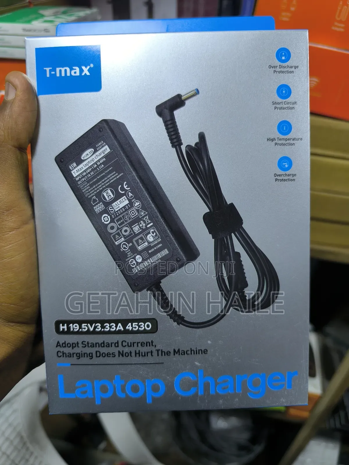 T-Max 65w Hp Laptop Charger With a Blue Pin