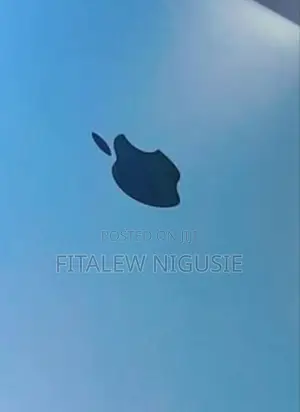 New Laptop Apple MacBook Air 2020 M1 8GB Apple M1 SSD 256GB