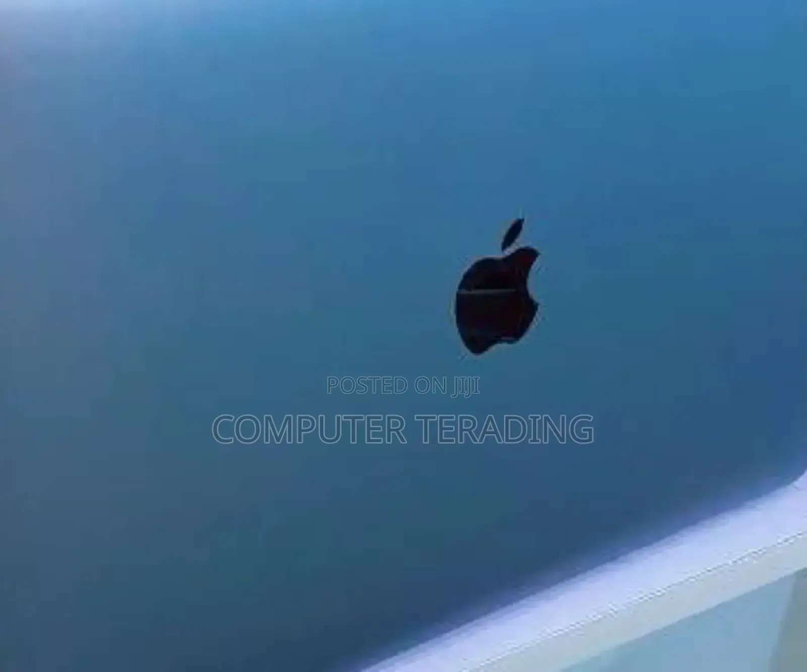 New Laptop Apple MacBook Air 2020 M1 8GB Apple M1 SSD 256GB