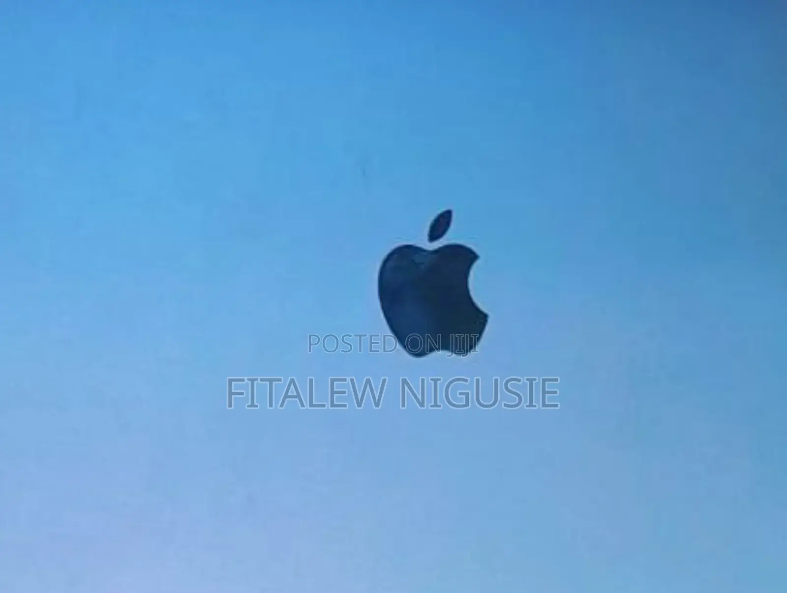 New Laptop Apple MacBook Air 2020 M1 8GB Apple M1 SSD 256GB