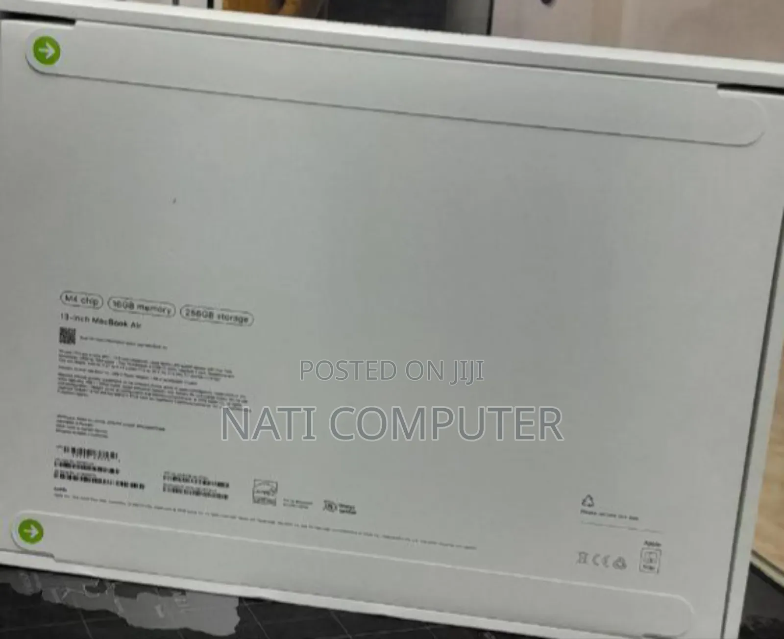 New Laptop Apple MacBook Air 2025 M4 13-Inch 16GB Apple M4 SSD 256GB