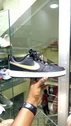 Photo - Nike Flat Original Shoe