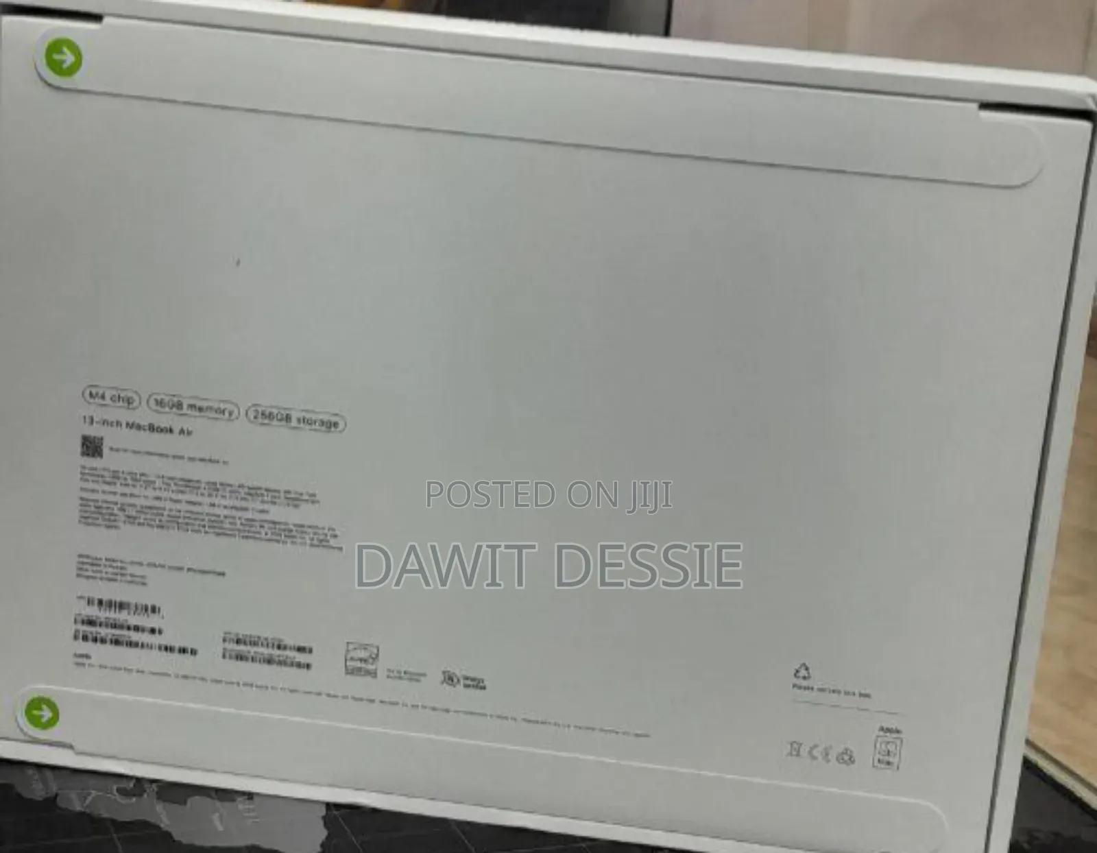 New Laptop Apple MacBook Air 2025 M4 13-Inch 16GB Apple M4 SSD 256GB