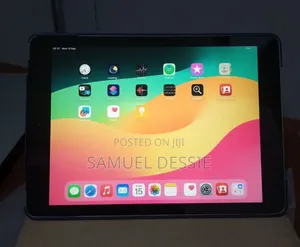 Photo - New Apple iPad Pro 128 GB