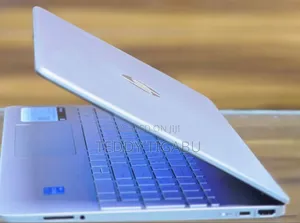 New Laptop HP Stream Notebook 8GB Intel Core I5 SSD 256GB