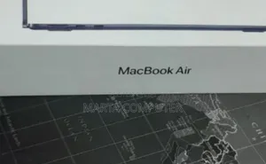 Photo - New Laptop Apple MacBook Air 2022 M2 16GB Apple M4 SSD 256GB