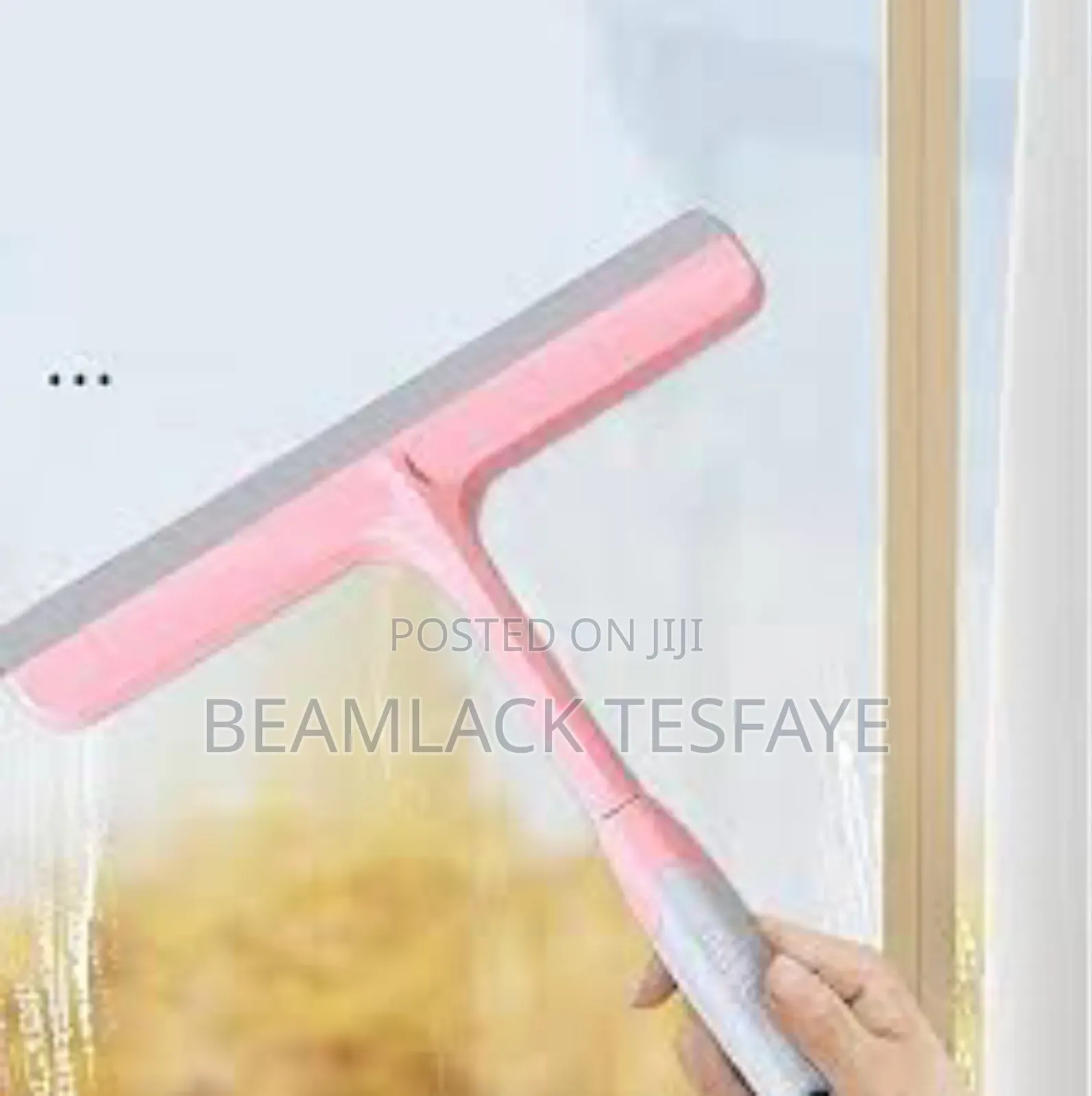 Non-slip Hand-held Plastic Squeegee