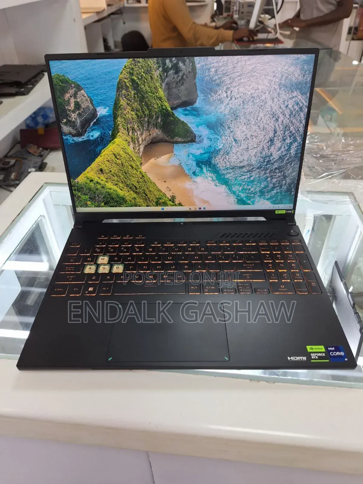 New Laptop Asus ROG Strix G15 16GB Intel Core I9 SSD 1T