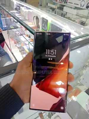 Photo - New Samsung Galaxy Note 20 256 GB Gold