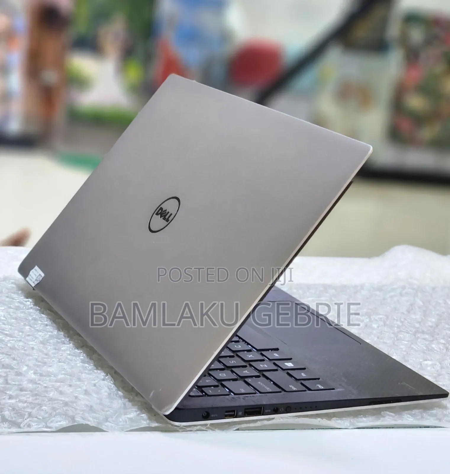 New Laptop Dell XPS 15 8GB Intel Core I7 SSD 256GB