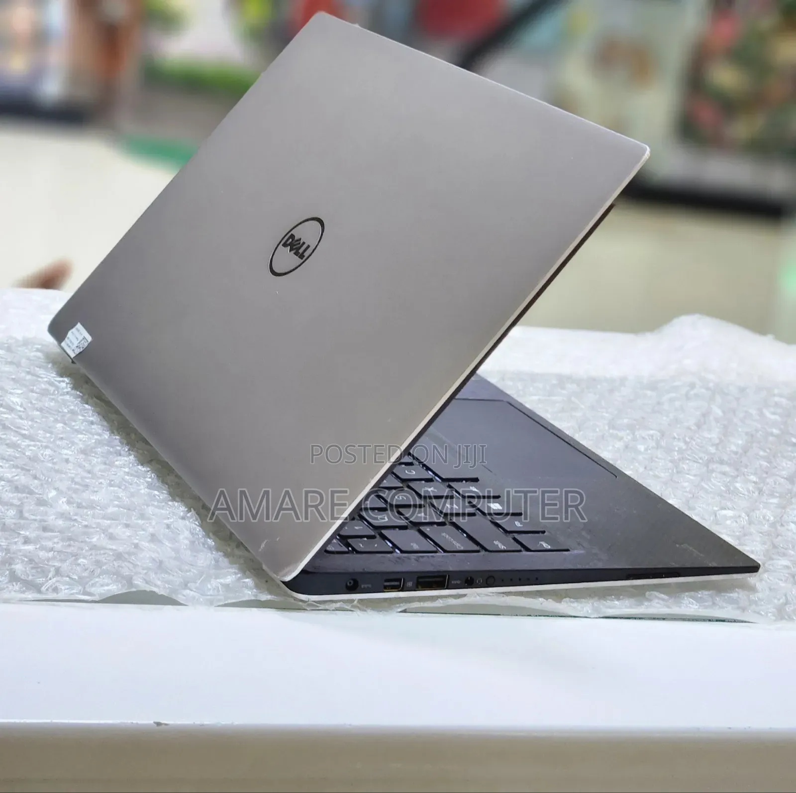 New Laptop Dell XPS 13 8GB Intel Core I7 SSD 256GB