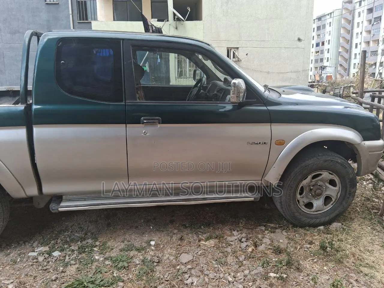 Mitsubishi L200 Club Cab 2.4 4WD 2001 Green