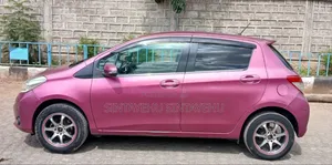 Toyota Yaris Base Hatchback 3dr 2011 Pink